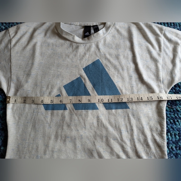 Adidas Tee Size XS - Picture 10 of 10